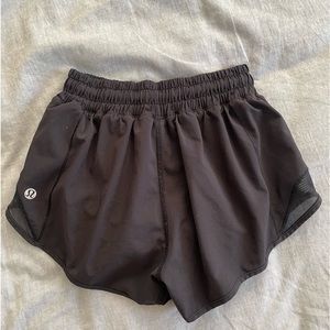 lululemon hotty hot shorts